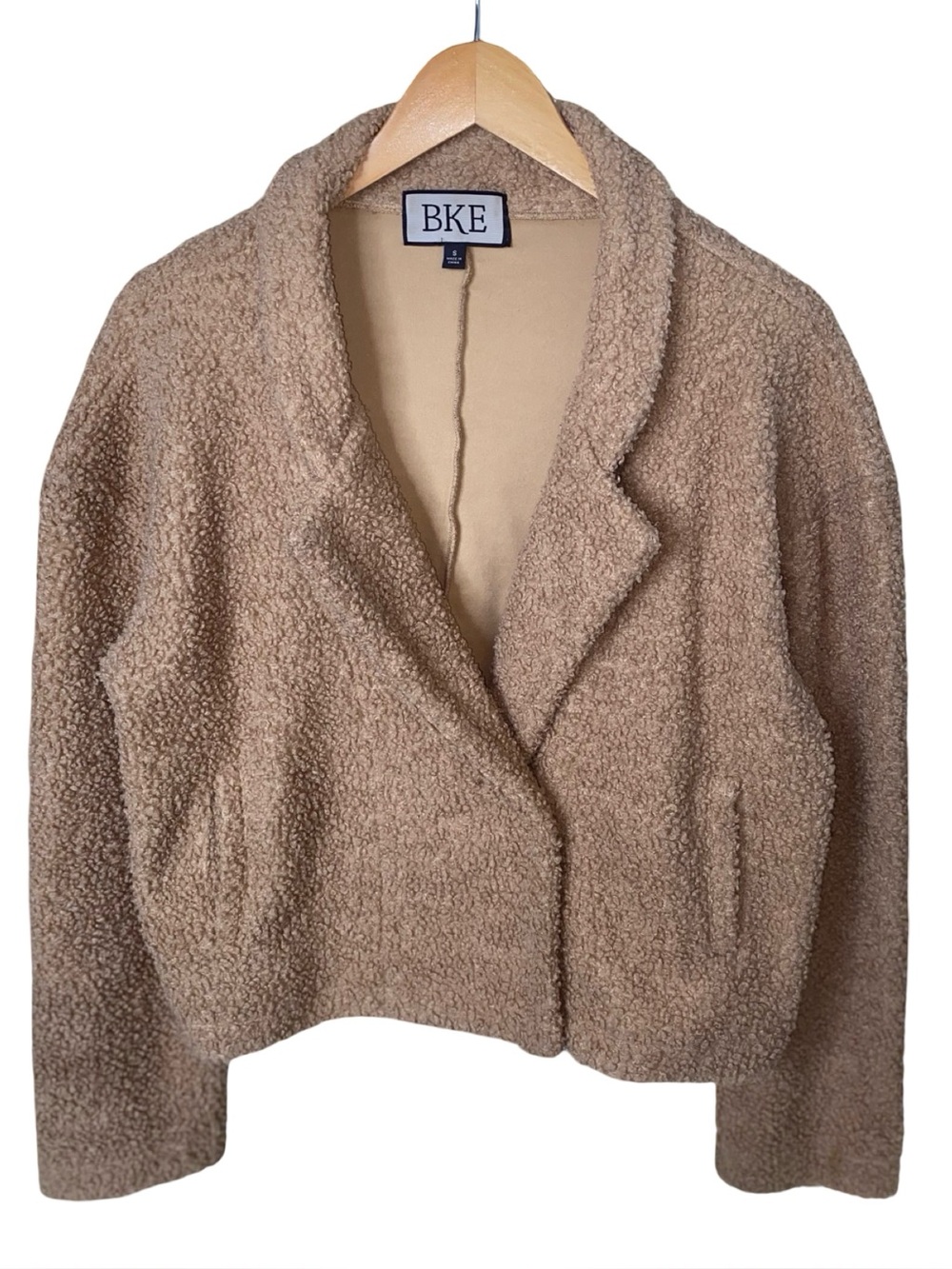 BKE Women’s Tan Fuzzy Cropped Jacket Size Small